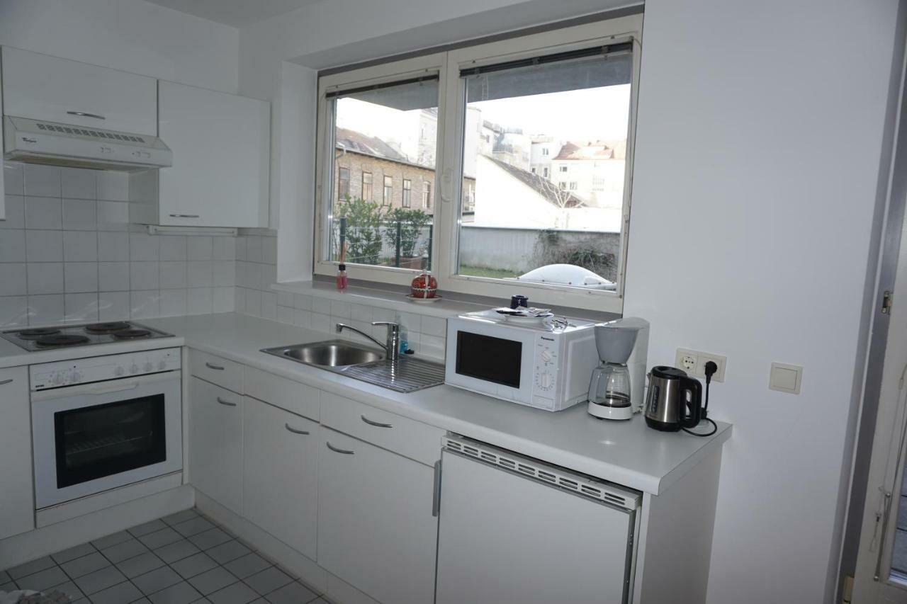 Terrassentraum Apartment Wina Bagian luar foto