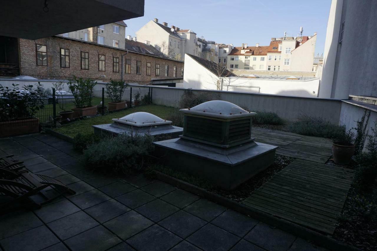 Terrassentraum Apartment Wina Bagian luar foto